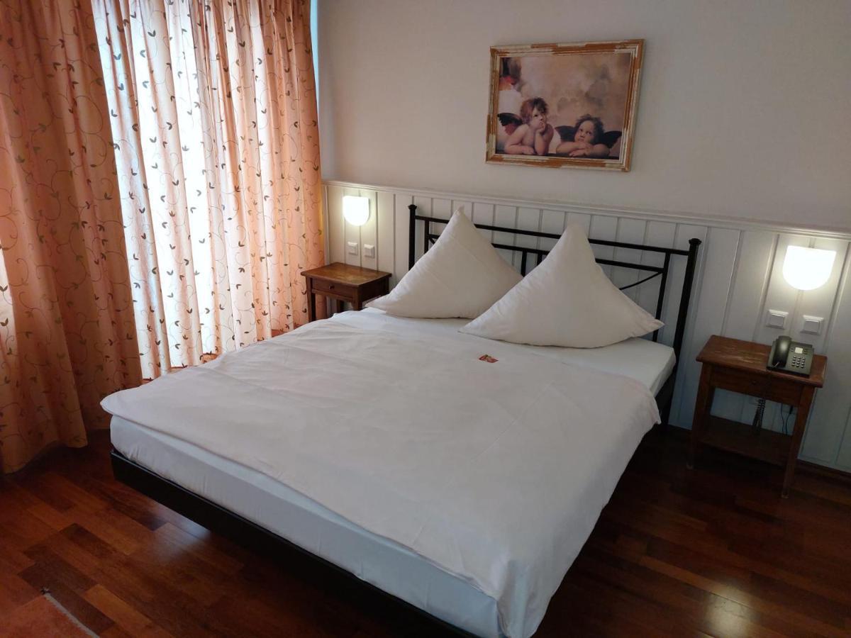 Hotel Goldener Stern ซังคท์อิงแบร์ท ภายนอก รูปภาพ