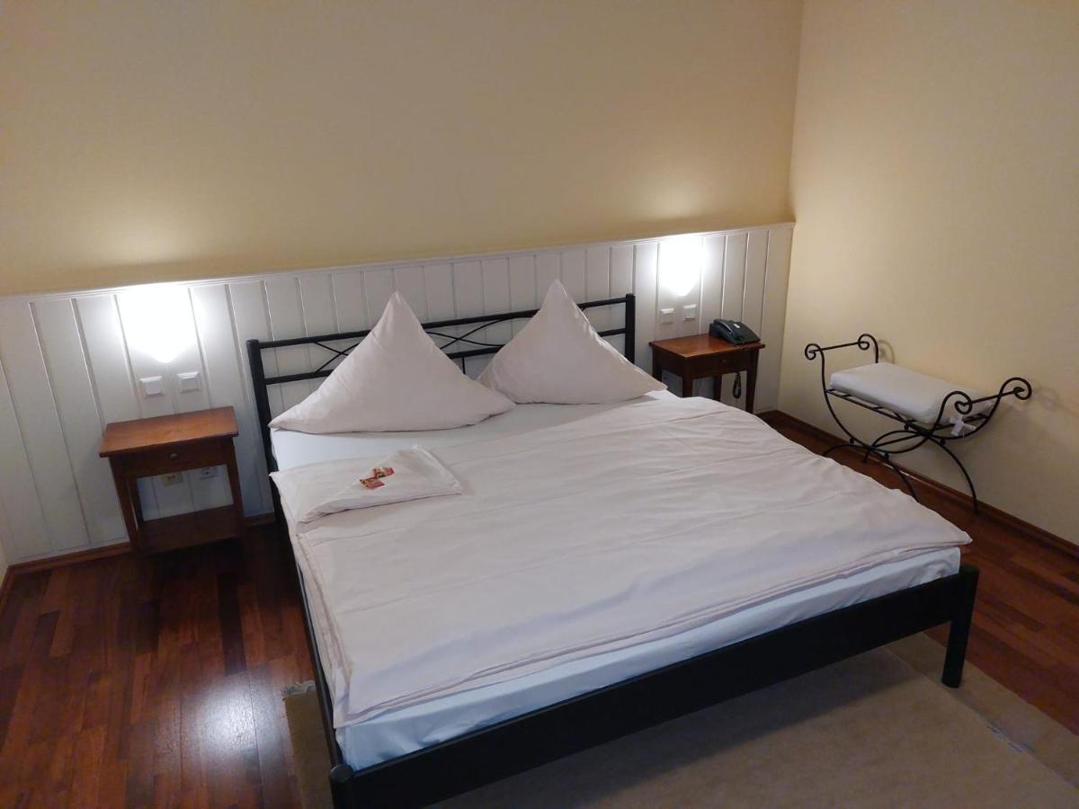 Hotel Goldener Stern ซังคท์อิงแบร์ท ภายนอก รูปภาพ
