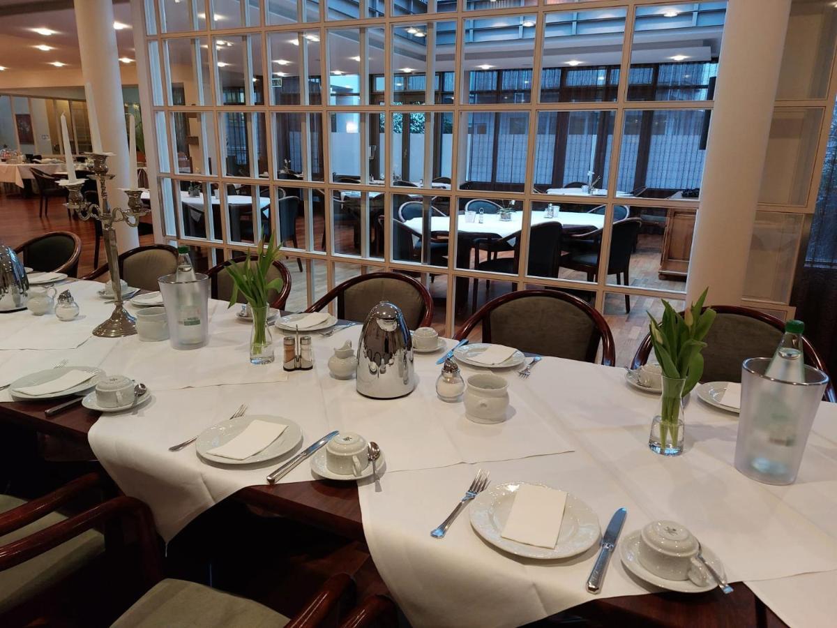 Hotel Goldener Stern ซังคท์อิงแบร์ท ภายนอก รูปภาพ